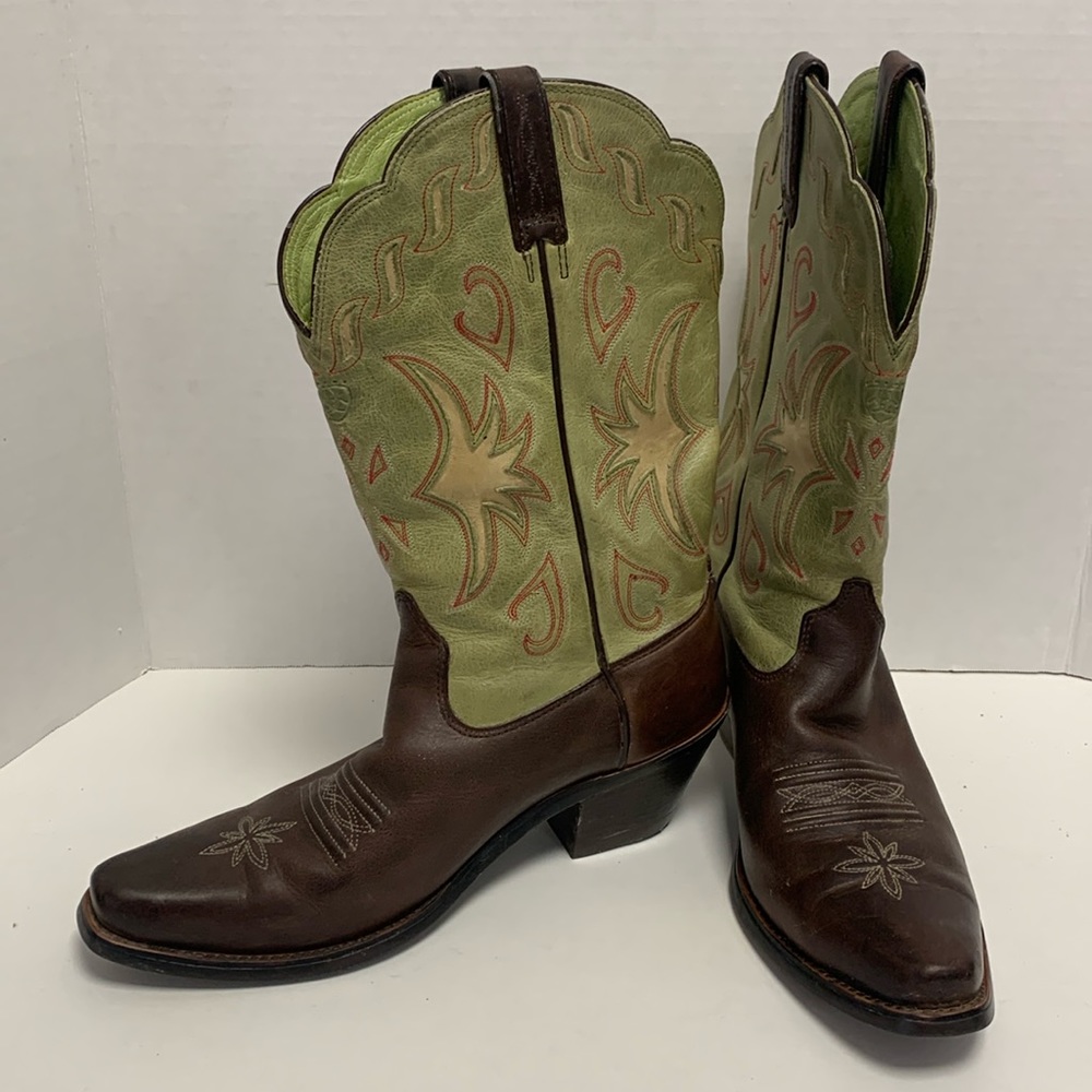 Ariat Women’s Cowboy Boots 9B Green Uppers Brown Leather